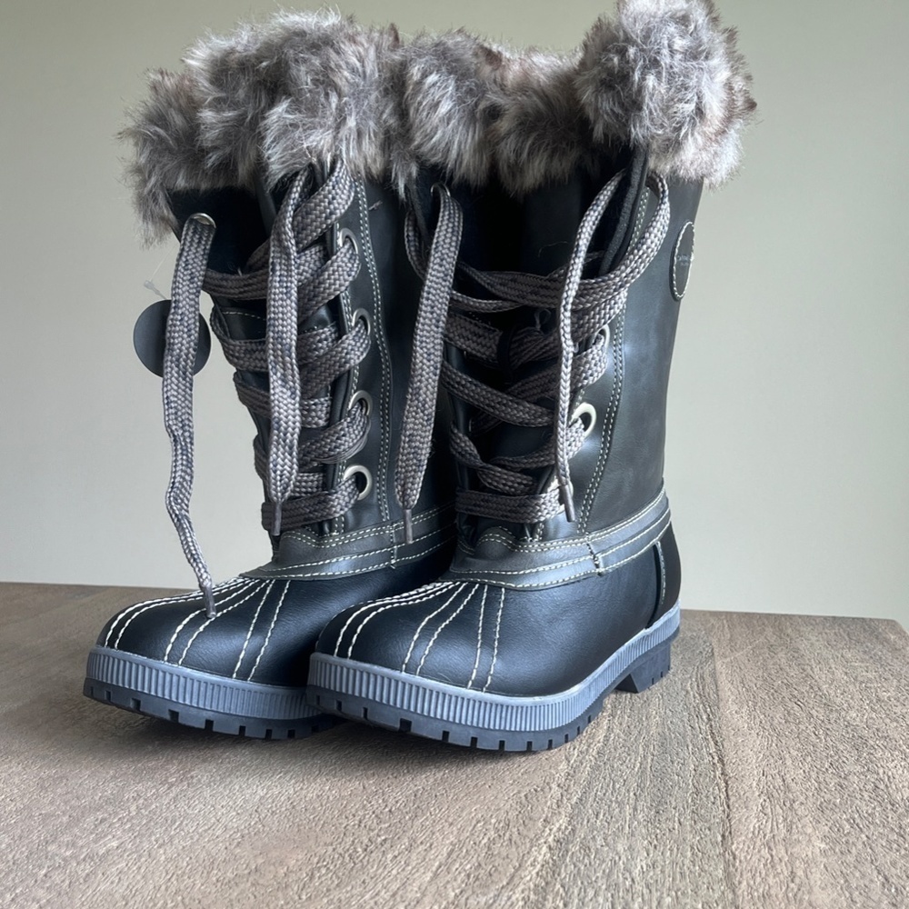 KIDS London Fog Melton Boots, Size 7, Black and Gray